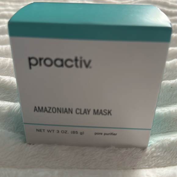PROACTIVE AMAZONIAN CLAY MASK PORE PURIFIER IN 3 OZ JAR. - Picture 5 of 5